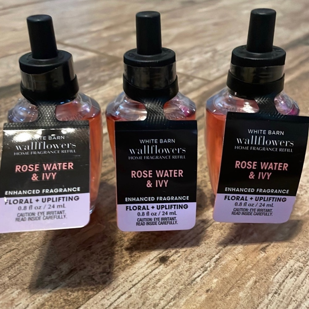 Bath and Body Works Wallflower Plug-in.